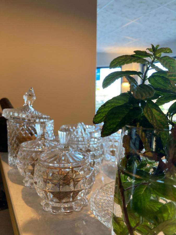 Artemis Hotel & Spa Bistro Coquet Бриуд Екстериор снимка