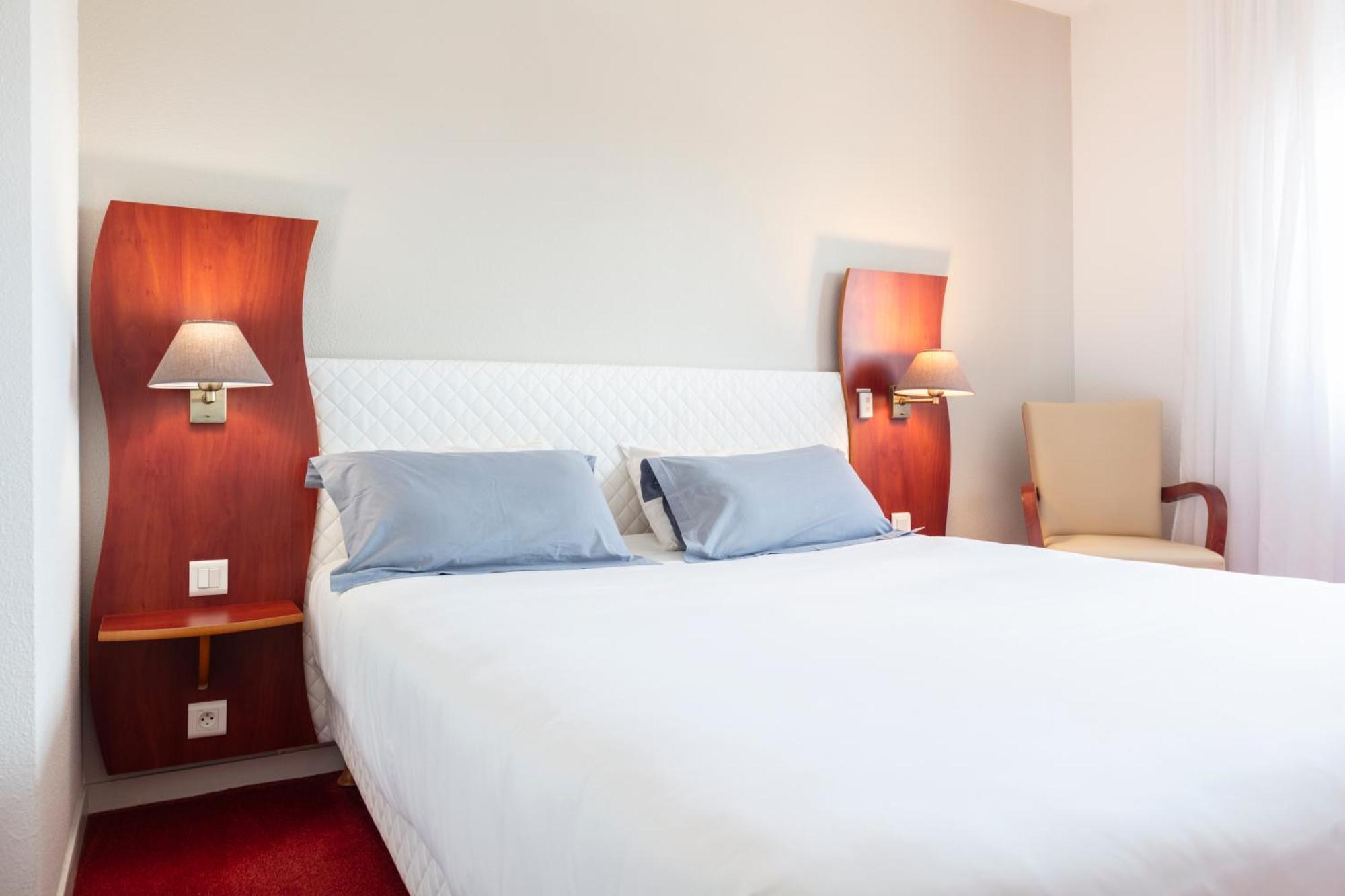 Artemis Hotel & Spa Bistro Coquet Бриуд Стая снимка