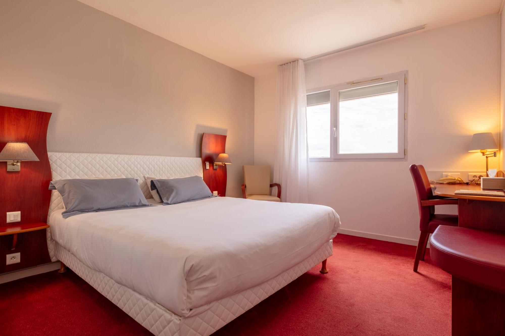 Artemis Hotel & Spa Bistro Coquet Бриуд Екстериор снимка