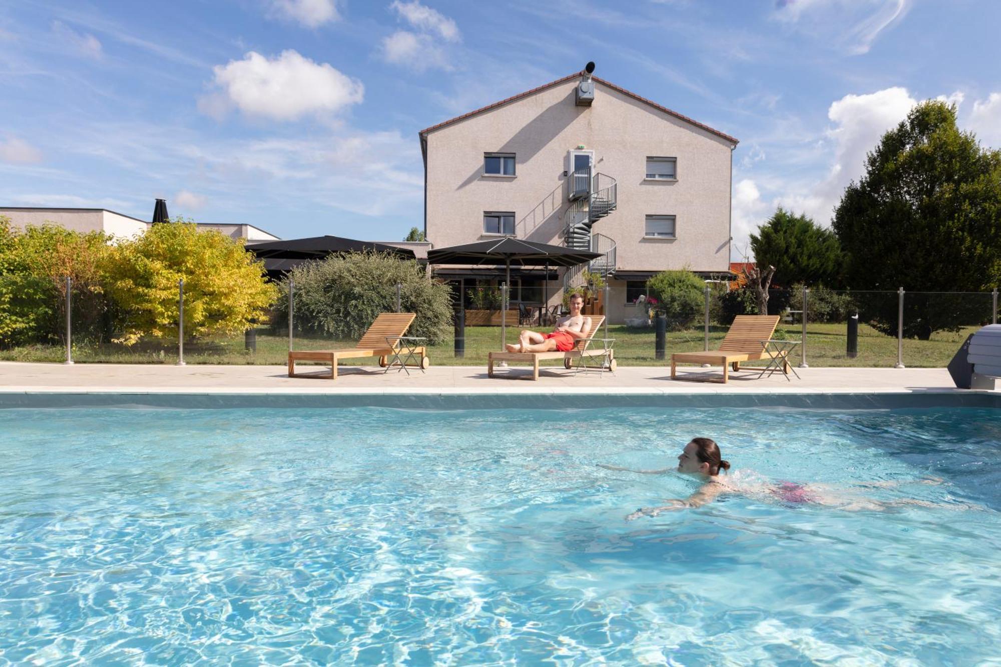 Artemis Hotel & Spa Bistro Coquet Бриуд Екстериор снимка
